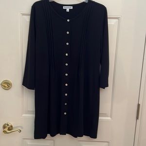 NorthStyle Women’s Black Button-Front 3/4 Sleeve Tunic.  Size:  Medium